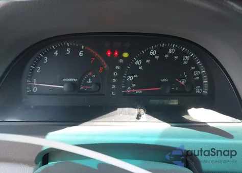 2004 Toyota Camry Le V6 z USA, uszkodzony, nr VIN 4T1BF32K24U066485